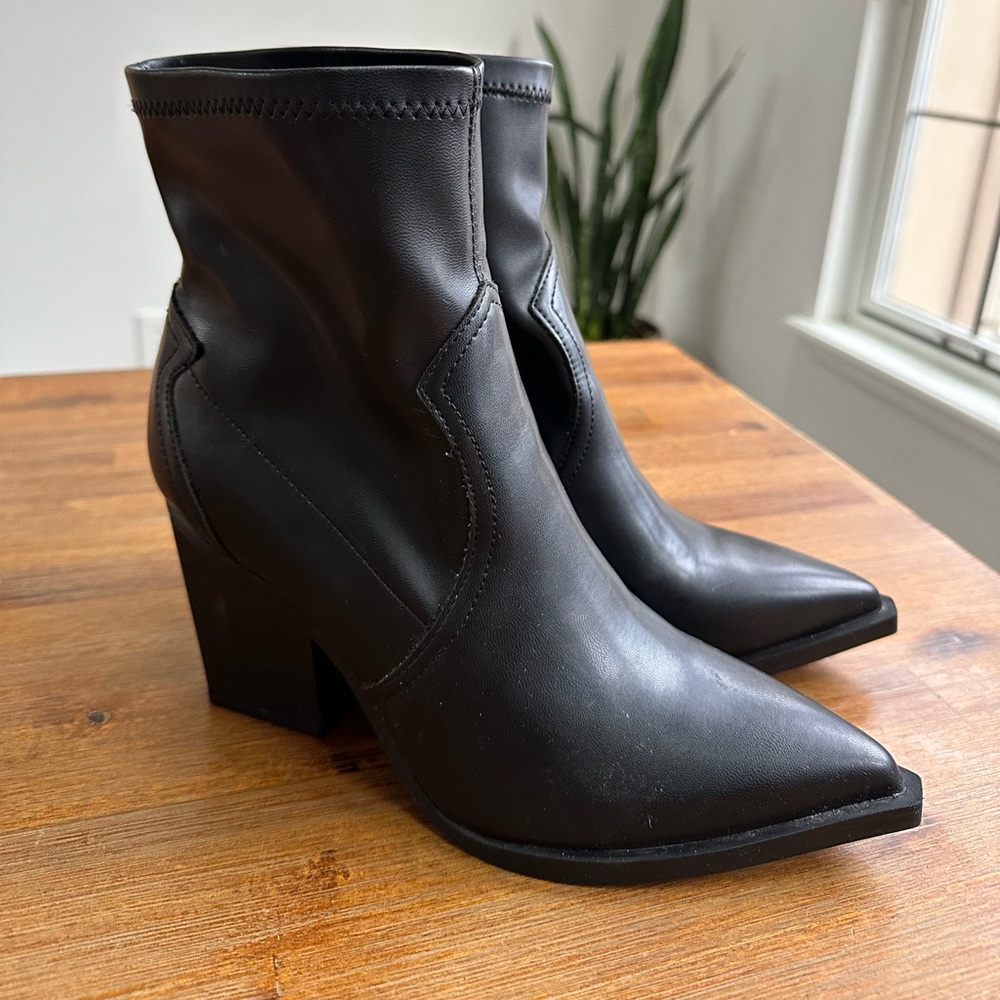 MIA Boots - Black
